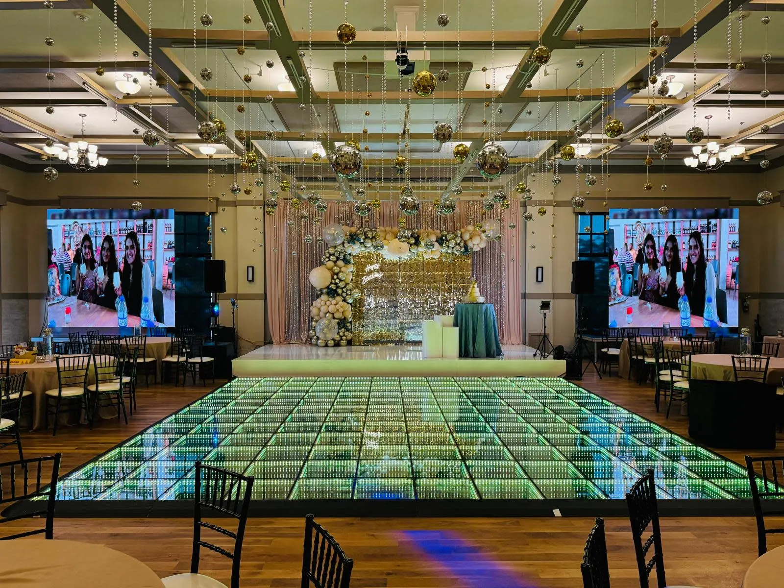 Abstract Fluid Shape